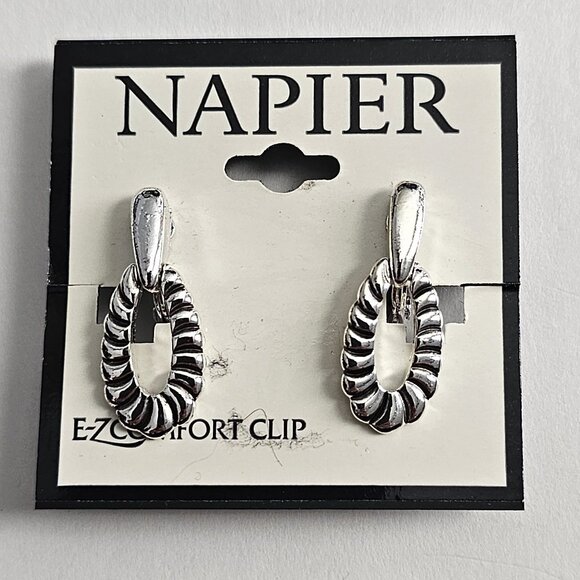 NAPIER classy silver DOOR KNOCKER smooth/ribbed  CLIP ON EARRINGS ez comfort - Picture 1 of 2